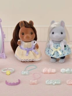 Les Amies Poney Et Leur Kit De Coiffure - SYLVANIAN FAMILIES Blanc - Sylvanian -Jouets Pour Enfants les amies poney et leur kit de coiffure sylvanian families 5